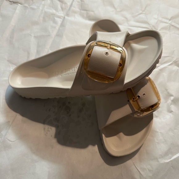 Birkenstock White Sandals with Gold Buckle - Picture 7 of 11